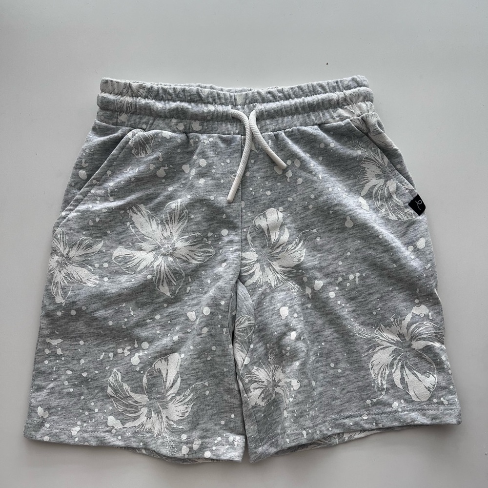 NWOT Art class Boys grey shorts elastic waist with drawstring XS 4-5
